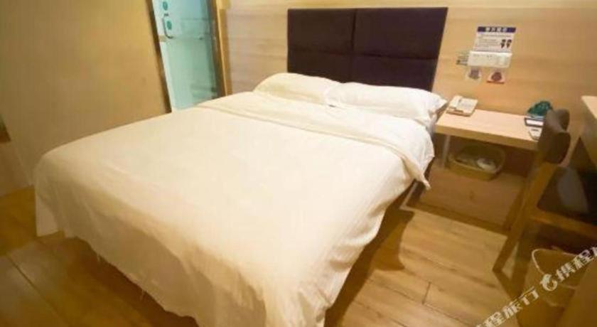 Greentree Inn Shanghai Kangqiao Industrial Zone Jinxiu Road Business Hotel 3* Shanghai