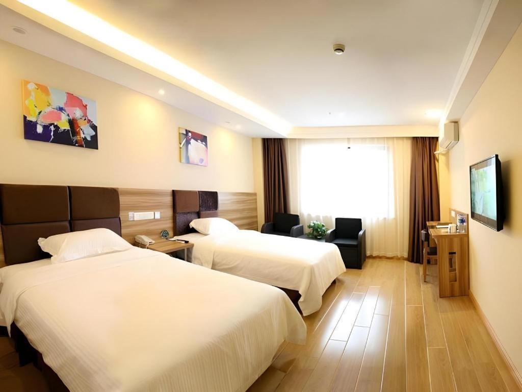 Greentree Inn Shanghai Kangqiao Industrial Zone Jinxiu Road Business Hotel 3*