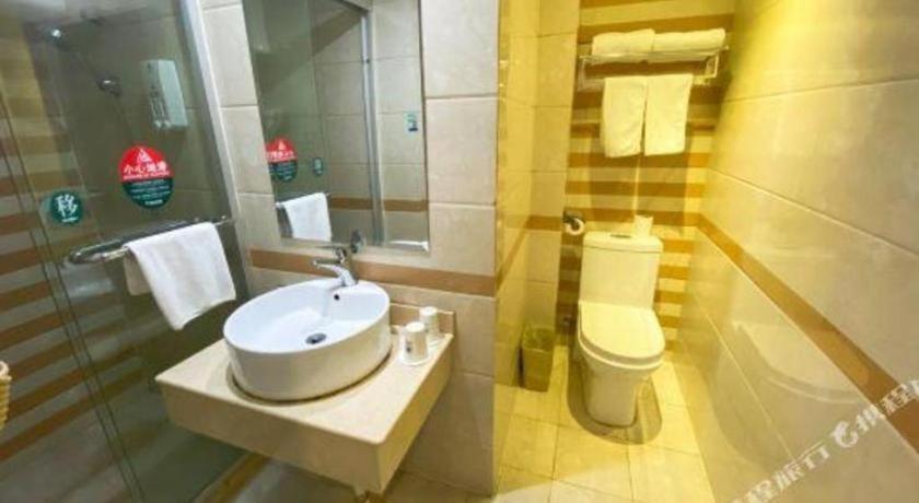 Greentree Inn Shanghai Kangqiao Industrial Zone Jinxiu Road Business Hotel 3*