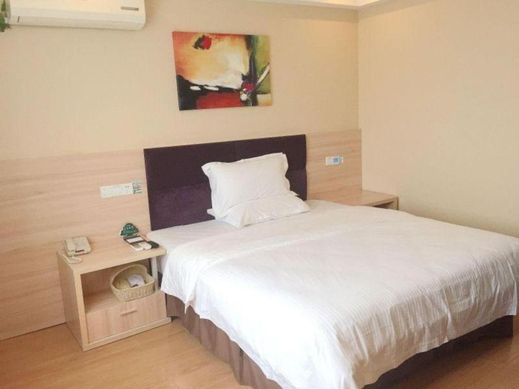 Greentree Inn Shanghai Kangqiao Industrial Zone Jinxiu Road Business Hotel 3* Shanghai