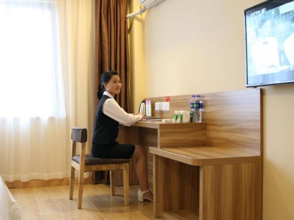 Greentree Inn Shanghai Kangqiao Industrial Zone Jinxiu Road Business Hotel Hotel